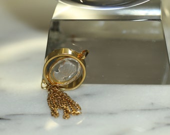 Gold Cameo Pendant