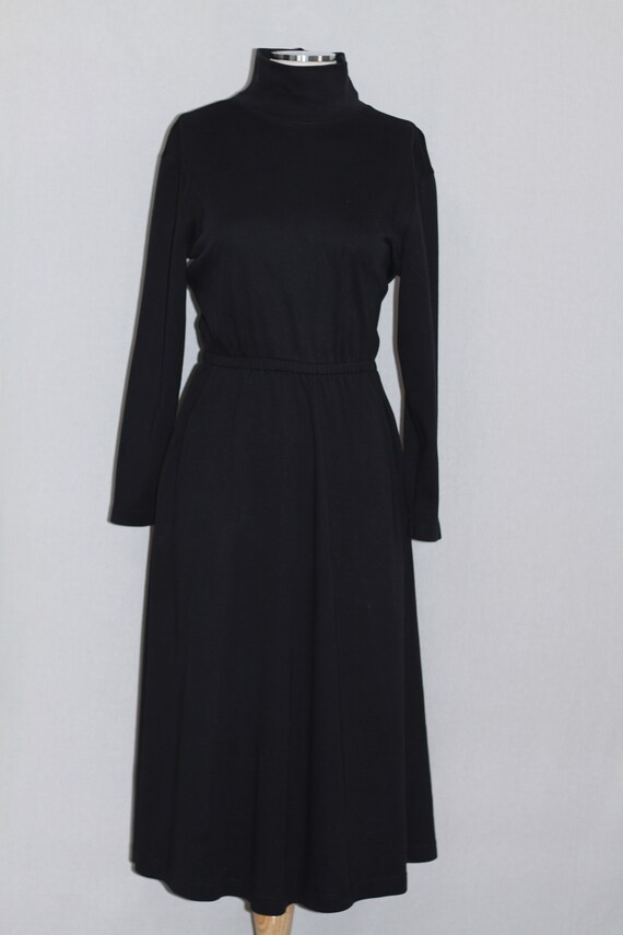 Land's Ends Black Cotton Dress - image 6