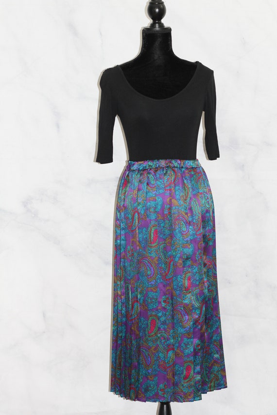 Donna Toran Vintage Skirt (m) - image 5