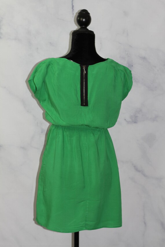 Green Dress - image 9