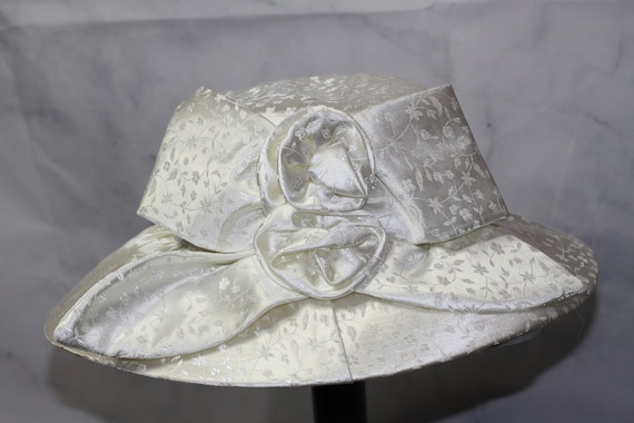 Terramina White Flower Embodied Wide Brim Hat (8) - image 1