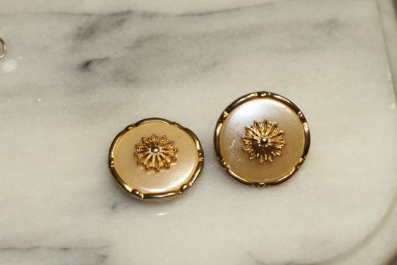 Gold Pearl Round Earrings - image 1