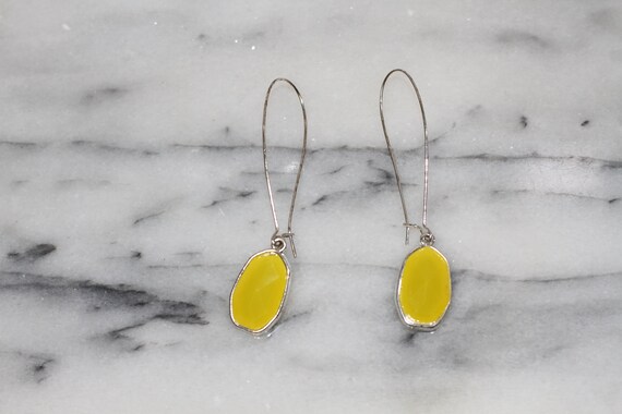 Yellow Stone Silver Loop Earrings - image 5