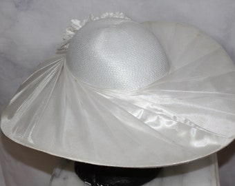 Winter White Lace Wide Brim Hat (7)