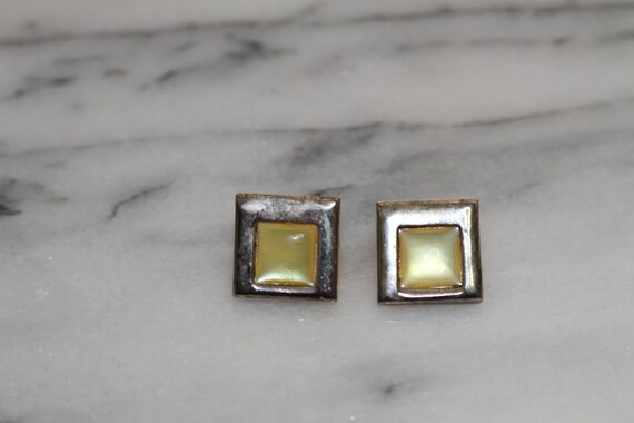 Yellow Silver Square Earrings - image 4