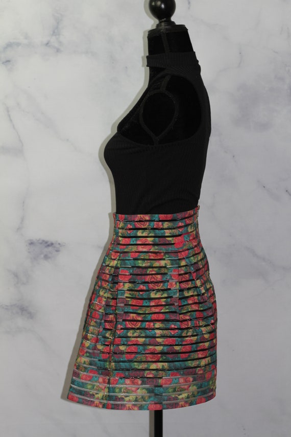 Floral Flare Skirt (m) - image 5