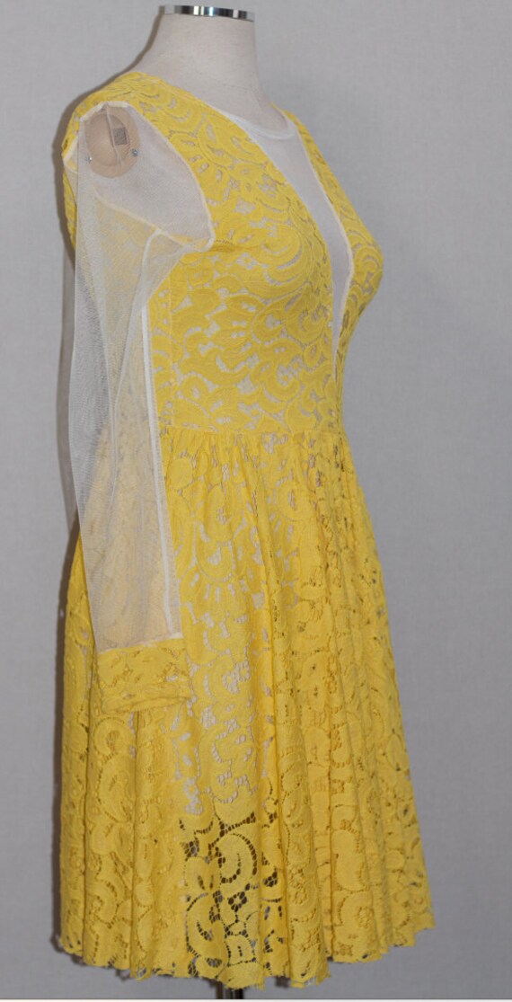 Yellow Mesh Lace Drress - image 7