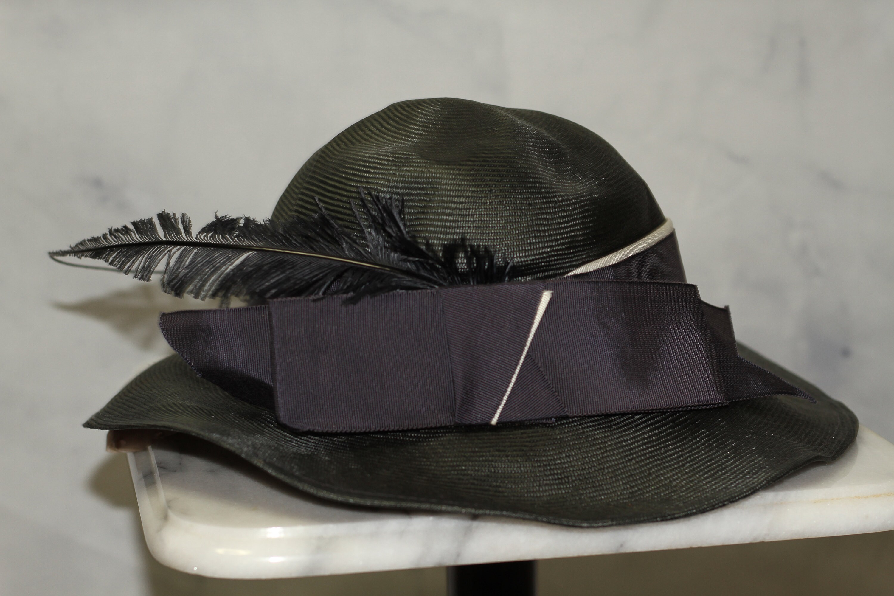 ADOLFO Green Wide Brim Feathered Hat ADOLFO Green Wide Brim Feathered Hat (8) - Etsy main image 2