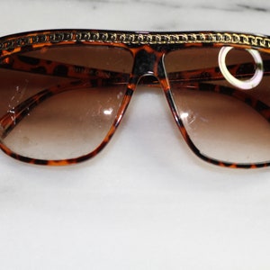 Brown Gold Chain Aviator Italy  Sunglasses