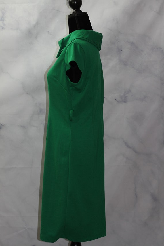 Madison Leigh Green Dress - image 8