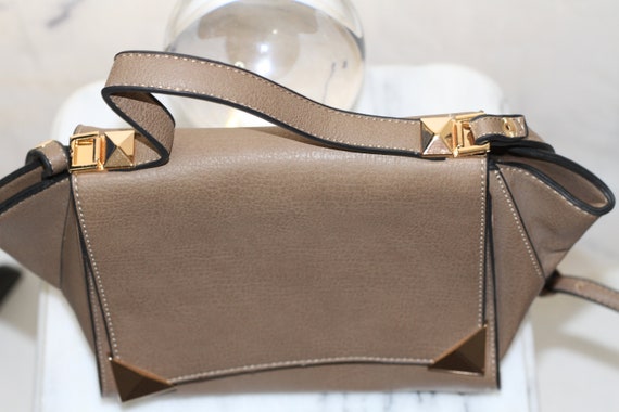 Tan Leather Crossbody Handbag - image 9