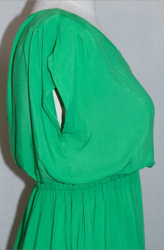 Green Dress - image 6