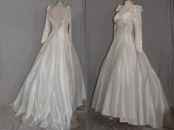 White Wedding Dress - image 7