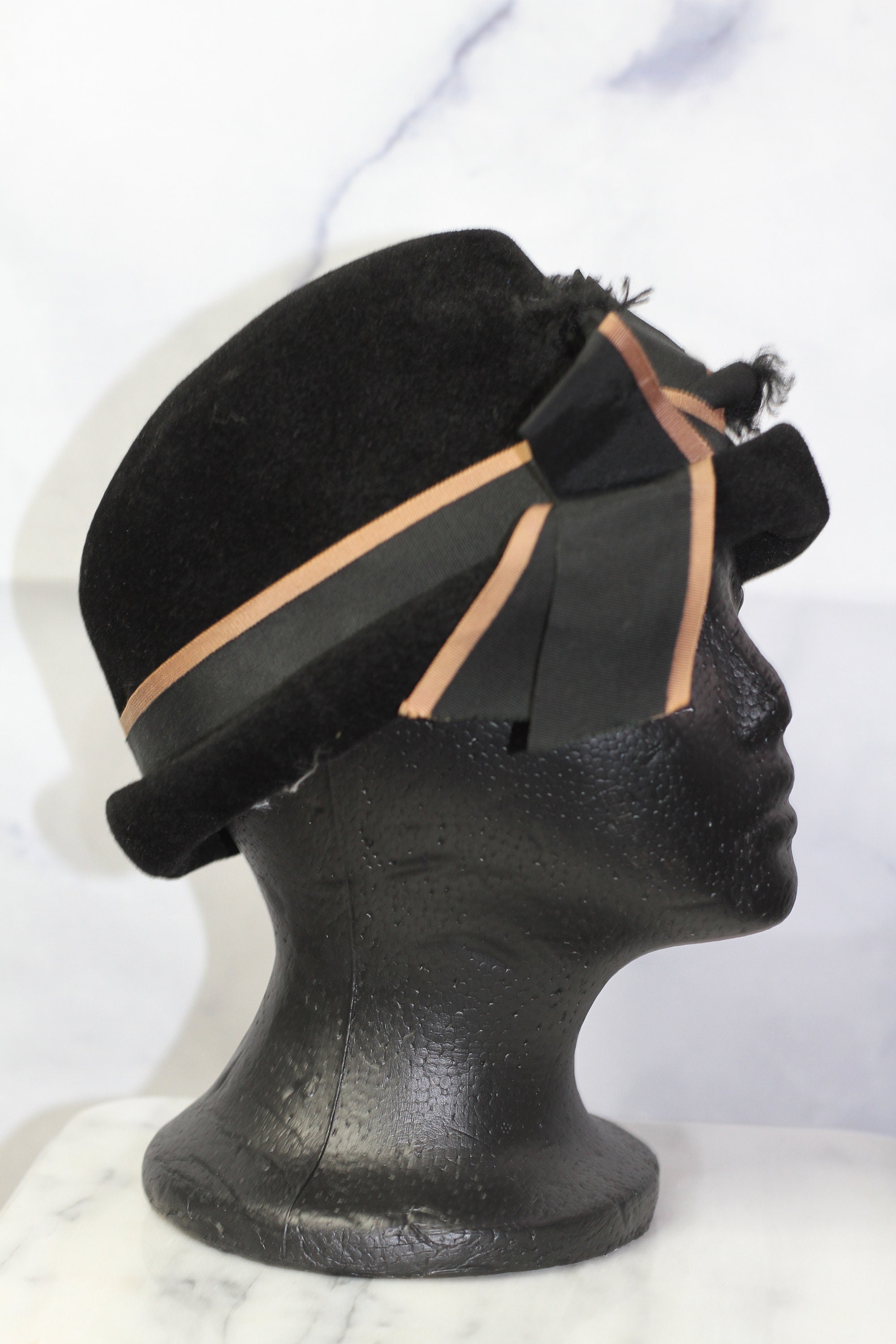 Encore Kutz Black Wool Cloche Hat (7 3/8) - Etsy display picture 3
