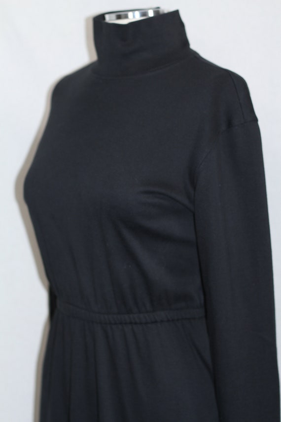 Land's Ends Black Cotton Dress - image 7