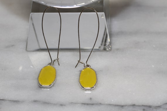 Yellow Stone Silver Loop Earrings - image 1
