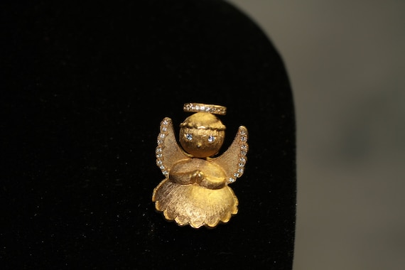 Gold angel best sale brooch