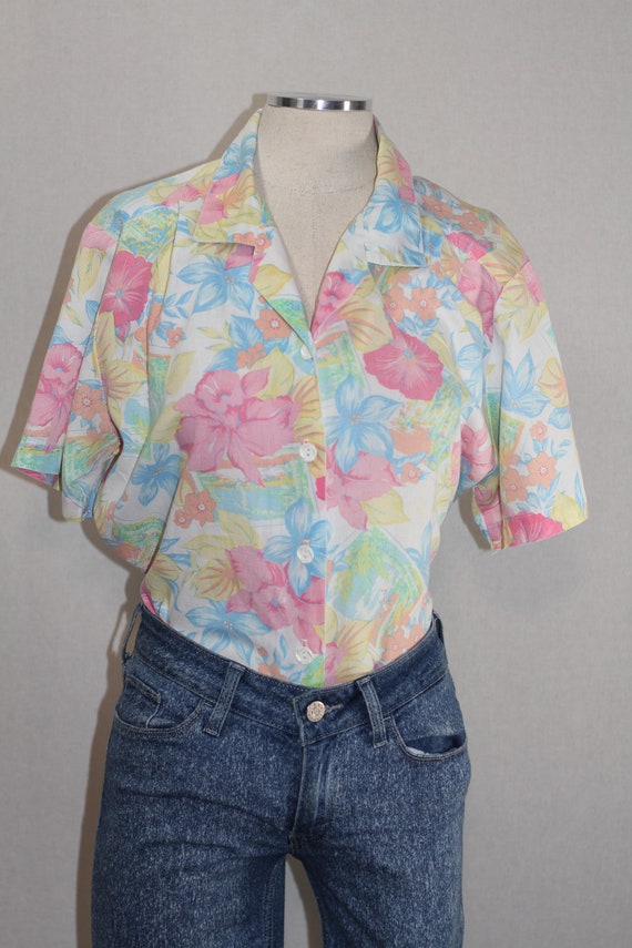 Cape Cod Floral Cotton Blouse - image 7