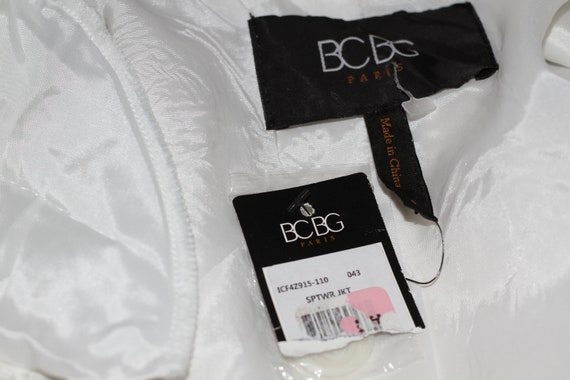 BCBG Linen White Blazer - image 10