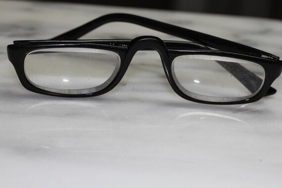 Black Stylish Rectangular Rx Frames - image 1