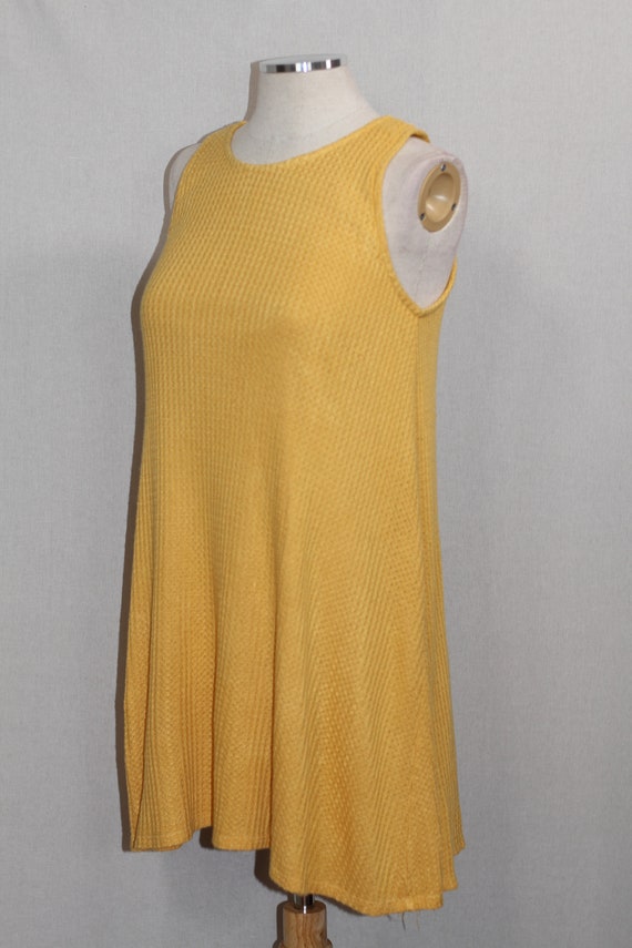 Yellow Dress - image 7