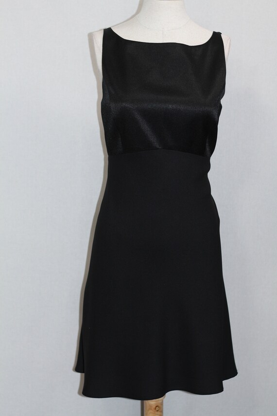 what color dress to wear with black graduation gown Adrianna Papell 81907700 - Long Sheath Dress