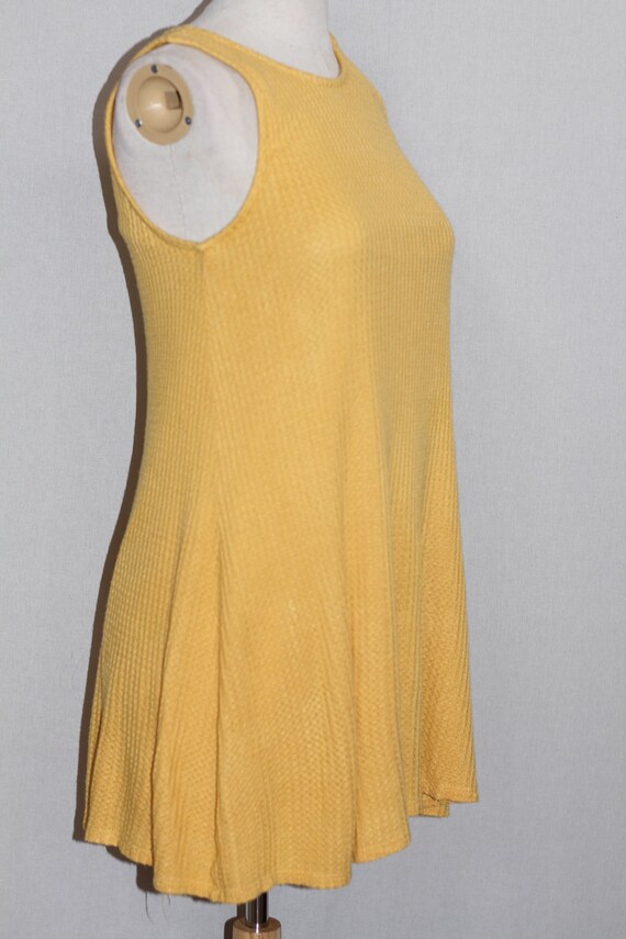 Yellow Dress - image 6