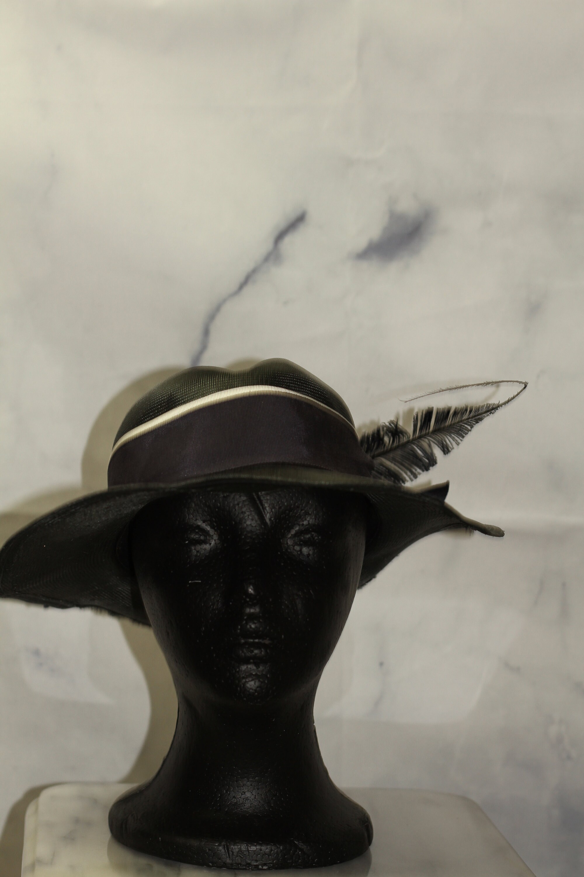 ADOLFO Green Wide Brim Feathered Hat (8) - Etsy display picture 3