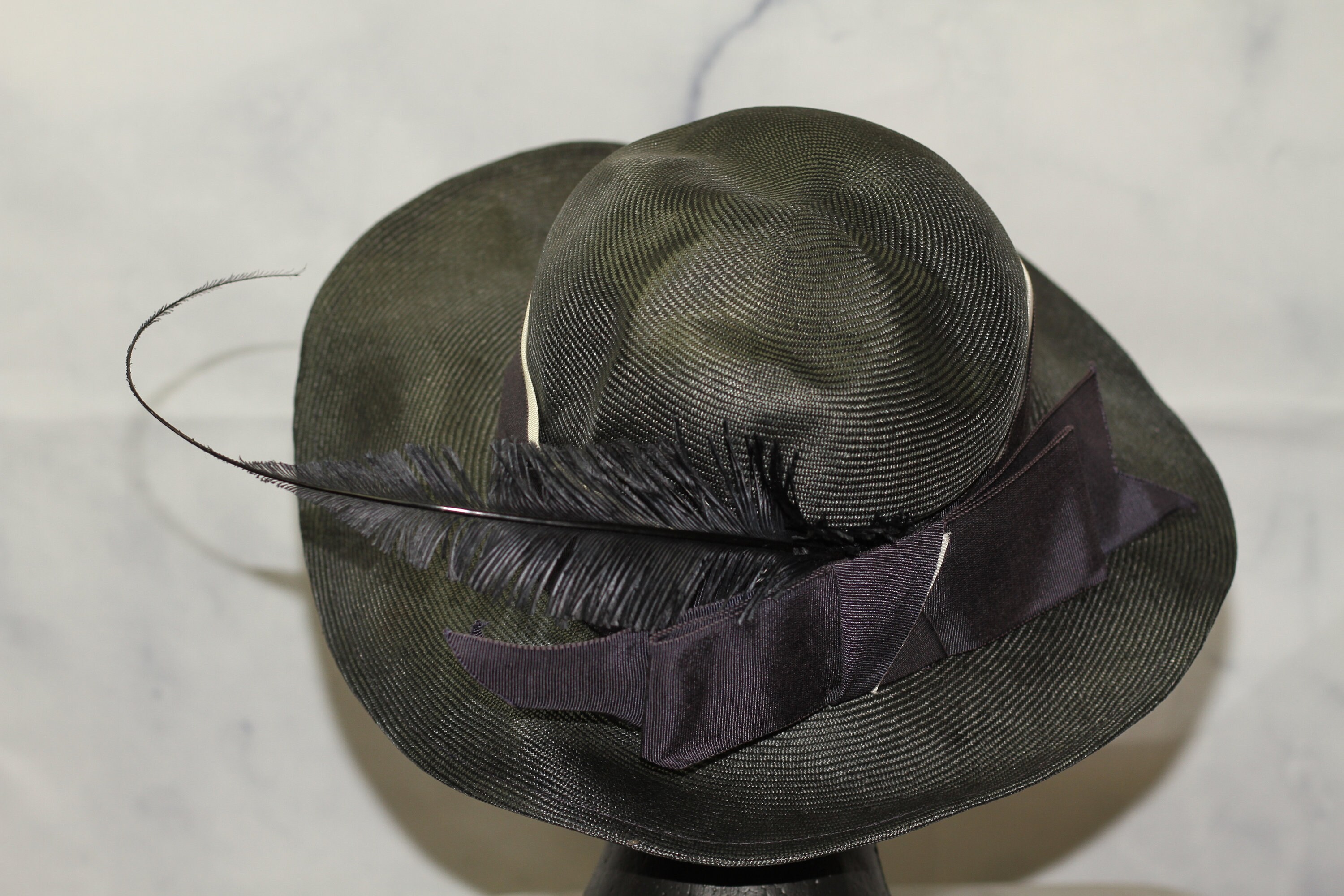 ADOLFO Green Wide Brim Feathered Hat (8) - Etsy display picture 2