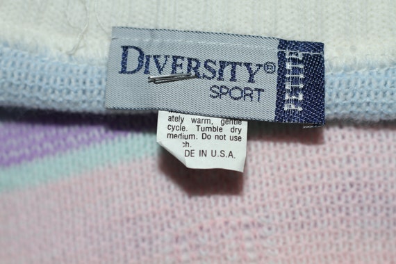 Diversity Sport Sweater - image 10