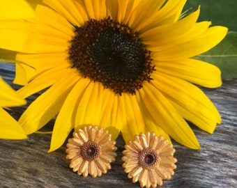 Sunflower studs, golden yellow, polymer clay flowers, stud earrings, flower earrings, summer jewelry, sunflower earrings, hypoallergenic