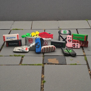 Magnetic KickFlip Fidget Toy: Skateboard Fidgets with Storage Crate