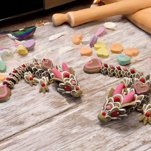 3D Printed Sugar Cookie Dragon: Articulated Valentine&#39;s Figurine