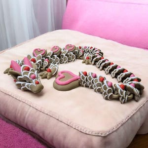 Sugar Cookie Dragon: Articulated 3D Printed Valentine&#39;s Gift