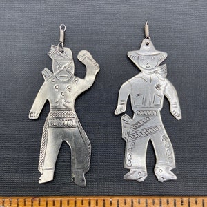 10 Stück (5 Sets)- Silber Cowboy & Indianer Charms- Set aus einzigartigen Metallanhängern für Schmuck und Bastelarbeiten