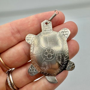 10 Stück ~ Silber Schildkröte Charms - Component Piece für Schmuck und Kunsthandwerk