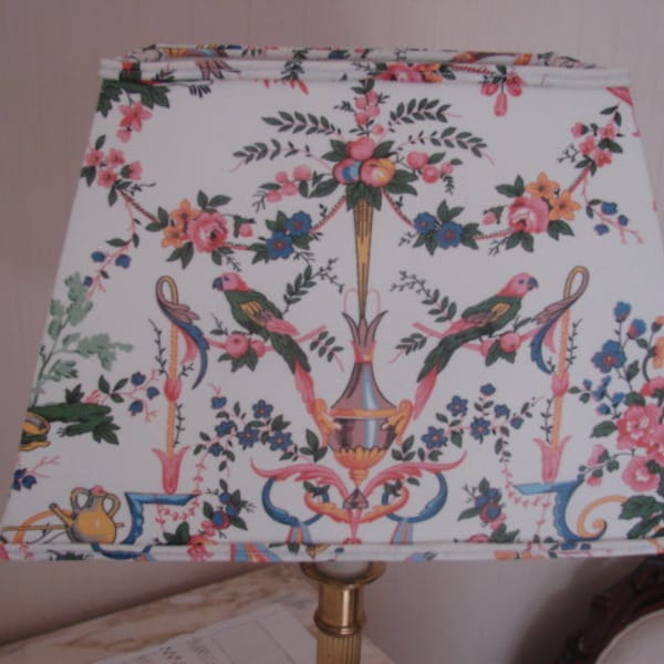 Abat-jour de forme rectangulaire " toile de jouy colorée" 31 x 21 cm