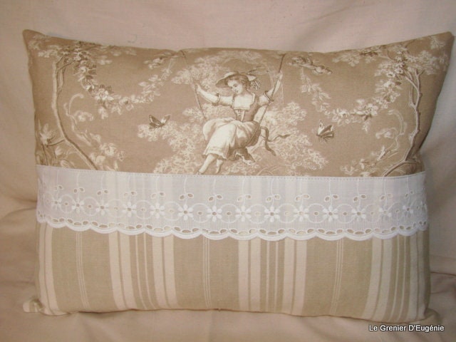 Coussin Déhoussable, Toile de Jouy Beige Ludivine Broderie Anglaise et Rayures Assorties