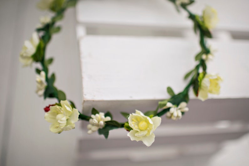 bridesmaid crown flower