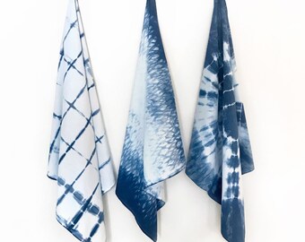 Indigo Blue Shibori Dish Towel ∙ Hand-dyed flour sack towel ∙ Casual, Fun, Boho ∙ Eco-friendly ∙ Absorbent ∙ Lint free ∙ Natural indigo dye