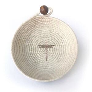 Thread-Painted Cross Prayer Bowl: Soft Cotton Rope Religious Gift Walnut Bead