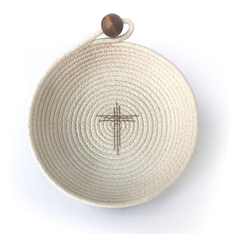 Thread-Painted Cross Prayer Bowl: Soft Cotton Rope Religious Gift Walnut Bead