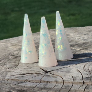 OPAL Ring Cone, Ring display, Ring Party Display, presenter ring display, resin jewelry display, bedroom