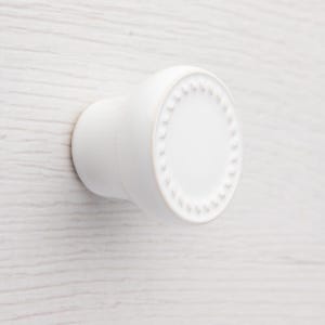 Ceramic knob for furniture No.12, white.