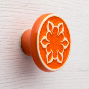 Gałka ceramiczna do mebli nr 2, pomarańczowa