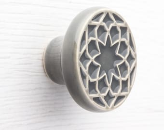 Keramik Möbelknopf grau, Muster No.1, Dekoknopf.