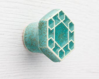 ceramic knob for furniture No.6, mint