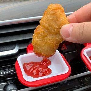 DipClip Is an In-Car Condiment Holder for Dipping Sauces - Thrillist
