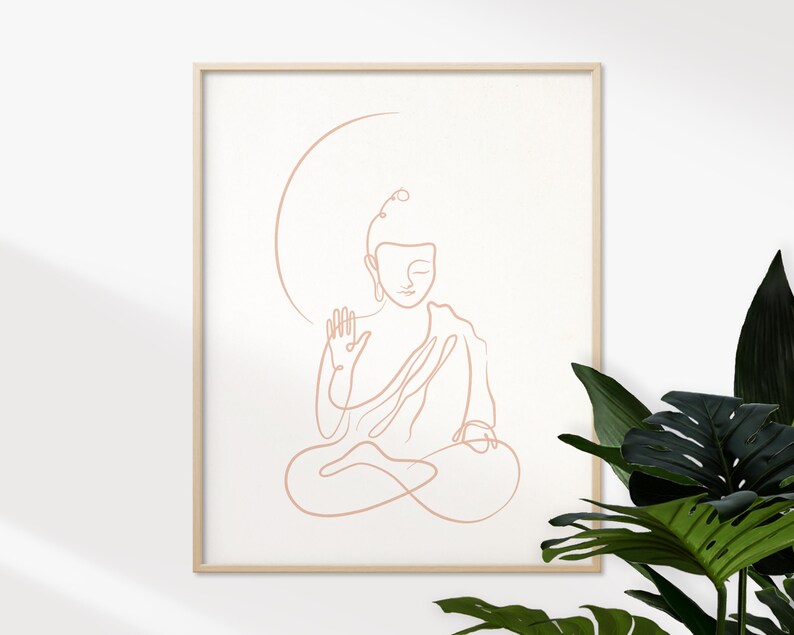 Puede incluir: Un dibujo de l&iacute;nea de un Buda meditando en color rosa. El Buda est&aacute; sentado en posici&oacute;n de loto con una mano levantada en un gesto de bendici&oacute;n. El dibujo est&aacute; sobre un fondo blanco.