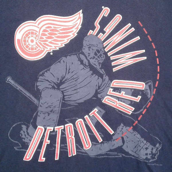 Vintage 1993 Perfectly Faded Detroit Red Wings t-shirt Made by Chalkline in the USA XL